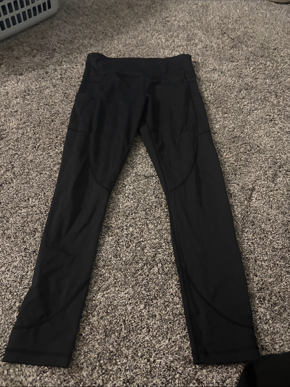 Black Women's High-Waist Active Leggings with wide pocket